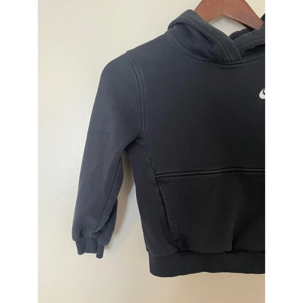 NIKE Kids Black Pullover Hoodie Sweatshirt Everyday Logo‎ | Youth Small